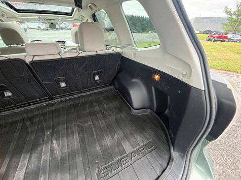 Used 2017 Subaru Forester 2.5i Premium w/ All-Weather Package AWD/4WD image 44