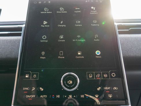 New 2026 GMC Sierra EV Elevation w/ LPO, Elevation Dark Package image 22