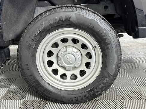 Used 2023 Chevrolet Colorado W/T image 36