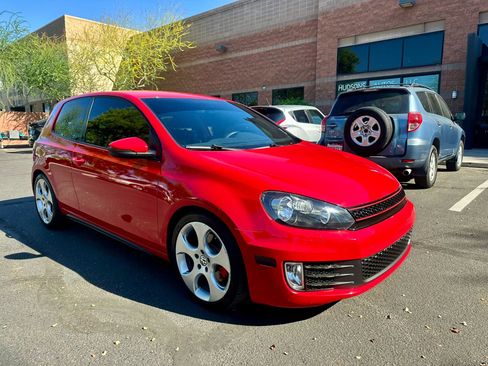 Used 2012 Volkswagen GTI 2-Door image 3