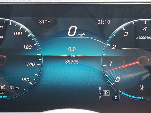 Used 2022 Mercedes-Benz GLB 250 4MATIC image 21