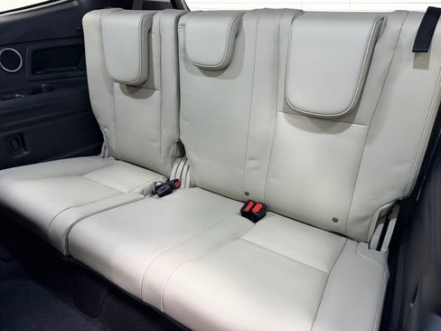 Used 2022 Subaru Ascent Limited w/ Technology Package image 26