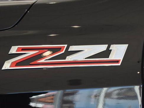 New 2026 Chevrolet Suburban Z71 w/ Z71 Off-Road Package image 9