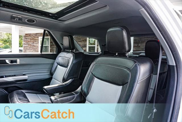 Used 2023 Ford Explorer XLT w/ Equipment Group 202A RWD image 35