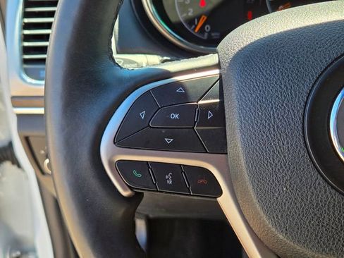 Used 2018 Jeep Grand Cherokee Limited image 28