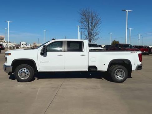 New 2026 Chevrolet Silverado 3500 LT w/ Safety Package AWD/4WD image 9