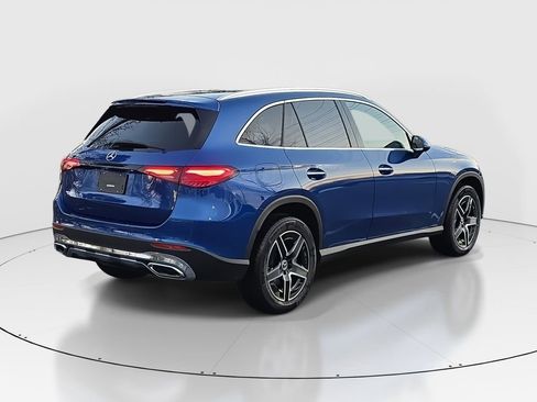New 2026 Mercedes-Benz GLC 300 image 5