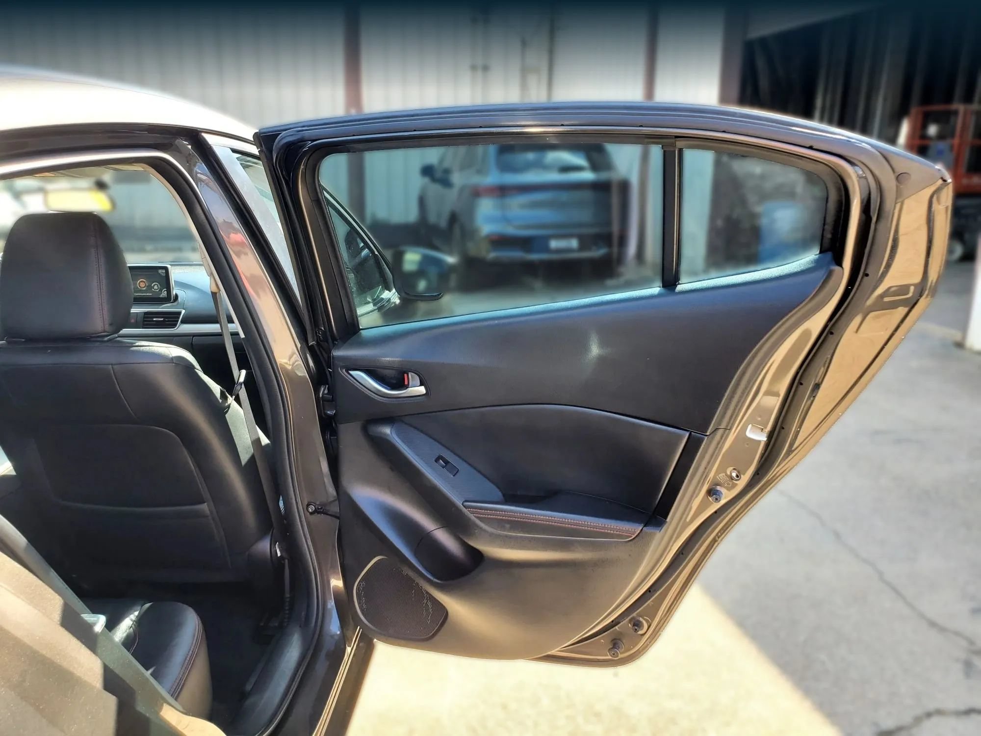 Used 2015 MAZDA MAZDA3 s Touring FWD image 24