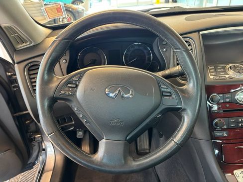 Used 2016 INFINITI QX50 AWD w/ Deluxe Touring Package image 17