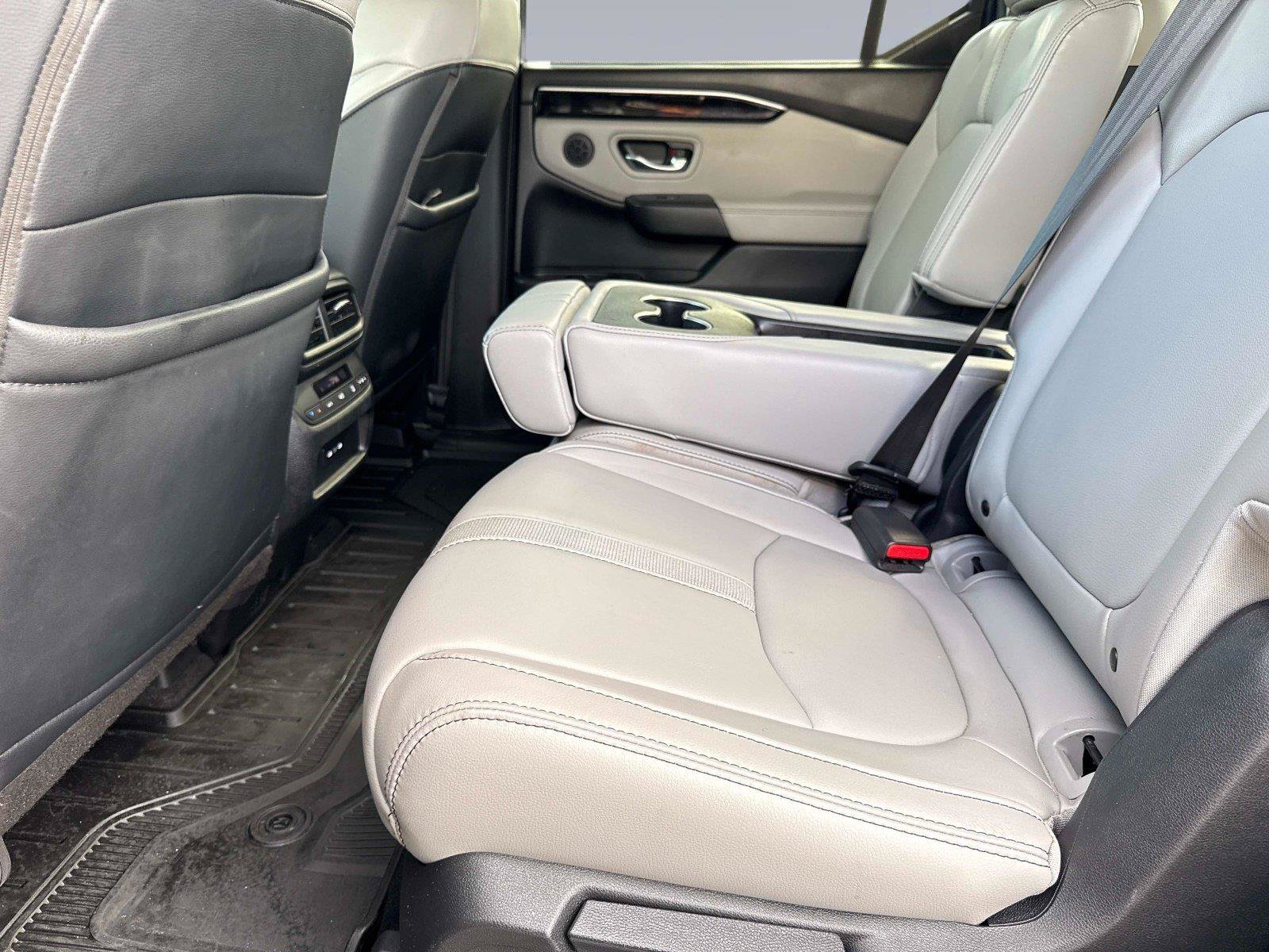 Certified 2024 Honda Pilot Touring image 16
