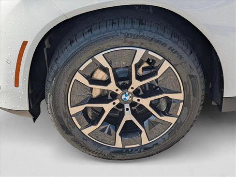 Used 2025 BMW X3 xDrive30i w/ Convenience Package image 9