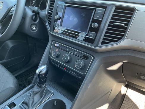 Used 2018 Volkswagen Atlas S image 4