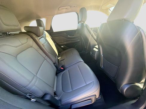 Used 2024 Lincoln Corsair FWD image 29