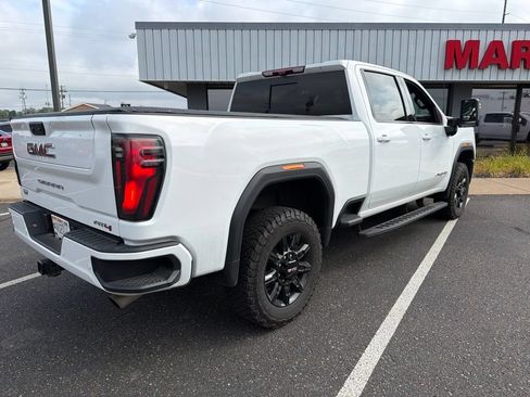 Certified 2025 GMC Sierra 2500 AT4 w/ AT4 Premium Plus Package AWD/4WD image 3