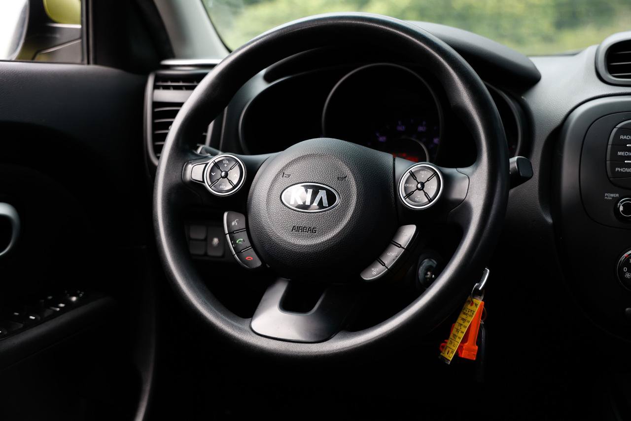 Used 2016 Kia Soul w/ Convenience Package FWD image 27