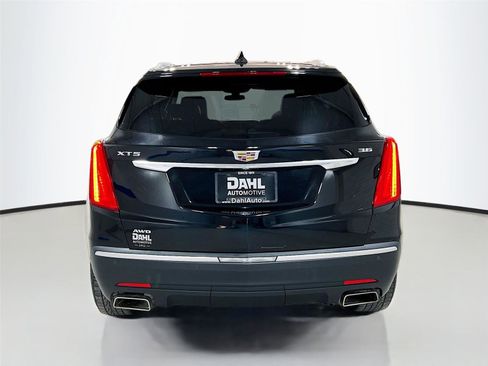 Used 2017 Cadillac XT5 Luxury image 6