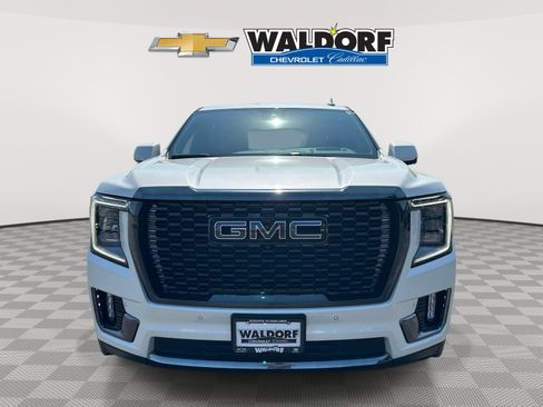 Used 2023 GMC Yukon Denali Ultimate w/ LPO, Floor Liner Package AWD/4WD image 2