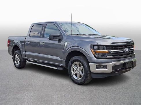 Used 2025 Ford F150 XLT w/ Equipment Group 301A Standard AWD/4WD image 3