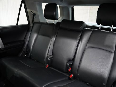 Used 2016 Toyota 4Runner Limited AWD/4WD image 34