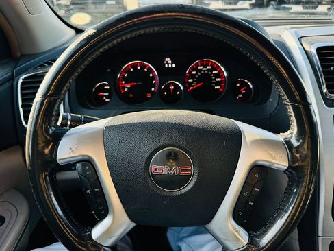Used 2008 GMC Acadia SLT w/ Convenience Package FWD image 11