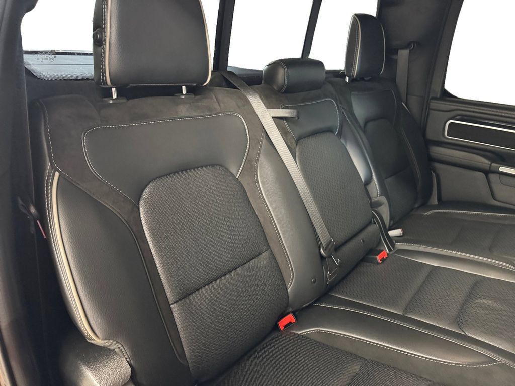 Used 2022 RAM 1500 Laramie w/ Sport Appearance Package AWD/4WD image 18