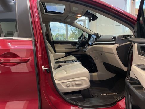 Used 2025 Honda Odyssey EX-L image 37