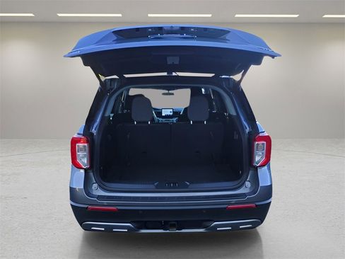 Certified 2023 Ford Explorer XLT w/ Equipment Group 202A image 9