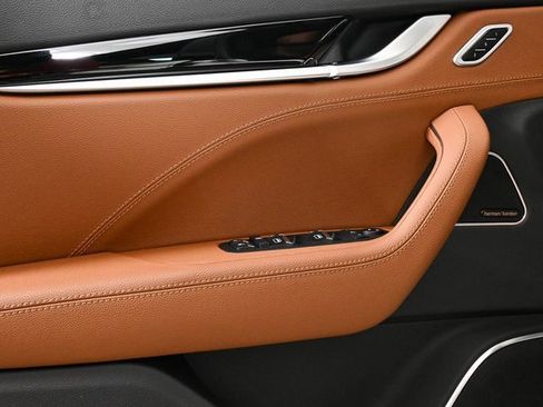Used 2022 Maserati Levante GT image 8