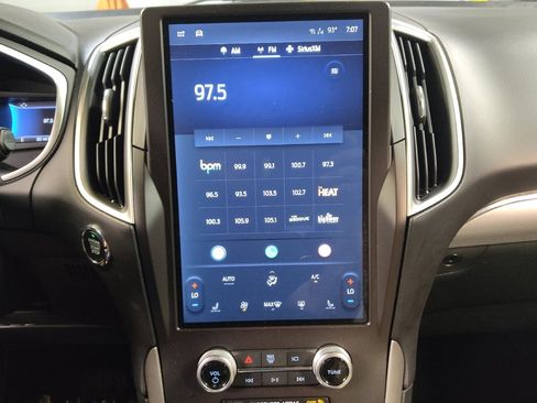 Used 2021 Ford Edge SEL FWD image 25