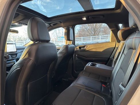 Used 2023 Ford Escape ST-Line Select w/ Tech Pack #2 image 31