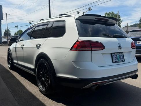 Used 2019 Volkswagen Golf Alltrack SE AWD/4WD image 8