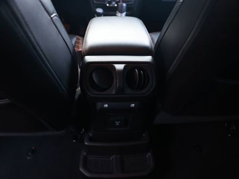 Used 2023 Jeep Wrangler Unlimited Sahara AWD/4WD image 34