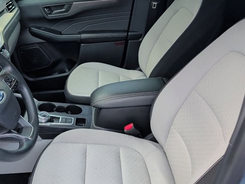 Used 2025 Ford Escape Active w/ Tech Pack #1 image 8