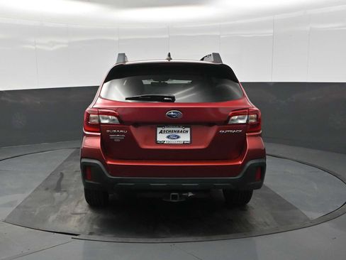 Used 2018 Subaru Outback 2.5i Premium image 8