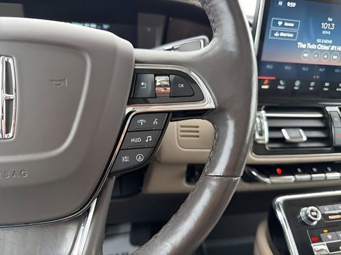 Used 2022 Lincoln Navigator Reserve image 35