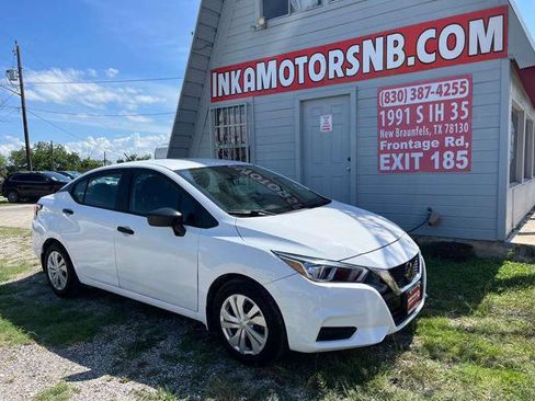 Used 2020 Nissan Versa S FWD image 1