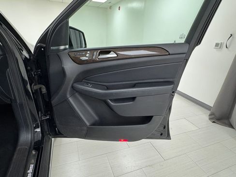 Used 2018 Mercedes-Benz GLS 450 4MATIC image 15