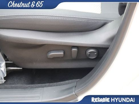 Used 2020 Subaru Forester Premium AWD/4WD image 25