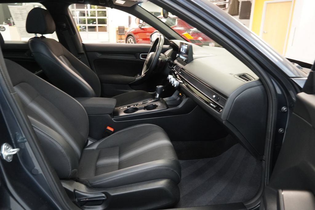 Used 2023 Honda Civic Sport image 31