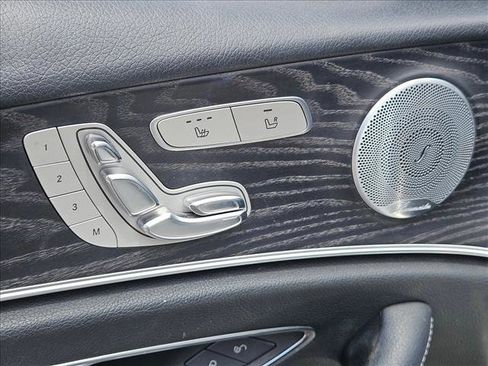 Used 2019 Mercedes-Benz E 300 image 11