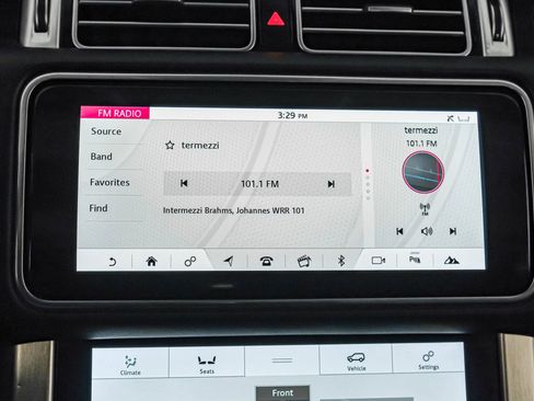 Used 2018 Land Rover Range Rover HSE image 25