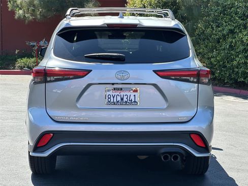 Used 2021 Toyota Highlander XSE image 5