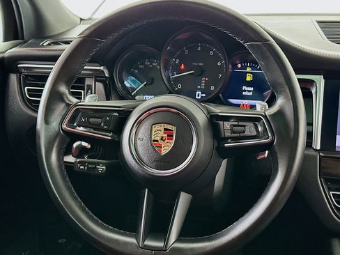 Used 2024 Porsche Macan AWD/4WD image 8