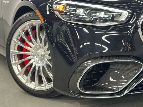 Used 2024 Mercedes-Benz S 63 AMG S w/ Carbon Fiber Exterior Package image 30