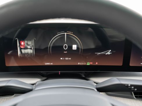 Used 2023 Lucid Air Touring AWD/4WD image 13