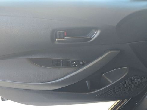 Used 2023 Toyota Corolla LE image 11