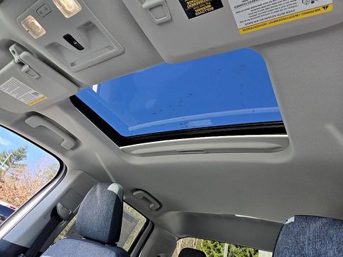 New 2025 Ford Maverick XLT w/ XLT Luxury Package image 10