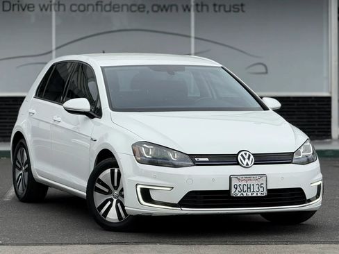 Used 2015 Volkswagen e-Golf SEL Premium FWD image 3