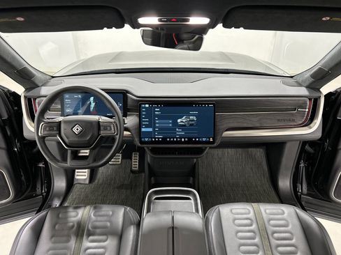 Used 2022 Rivian R1S Launch Edition image 27