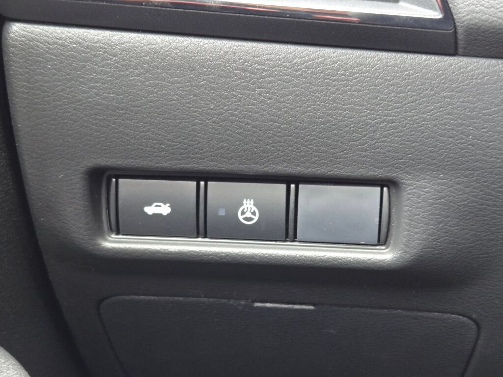 Used 2026 Nissan Sentra SV w/ SV Convenience Package FWD image 23